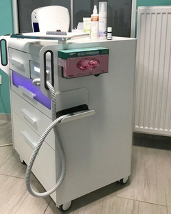 Uniwersalna półka na rękawice zabiegowe