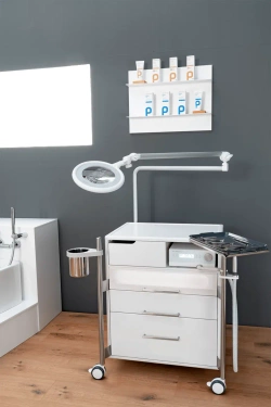 Mobilna szafka podologiczna RUCK® ROOM CLASSIC - rozm. M, UV LED